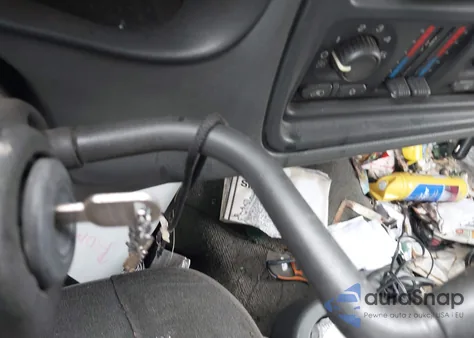 2005 Chevrolet Silverado 1500 Ls/Lt/Z71 z USA, uszkodzony, nr VIN 2GCEK13TX51255942